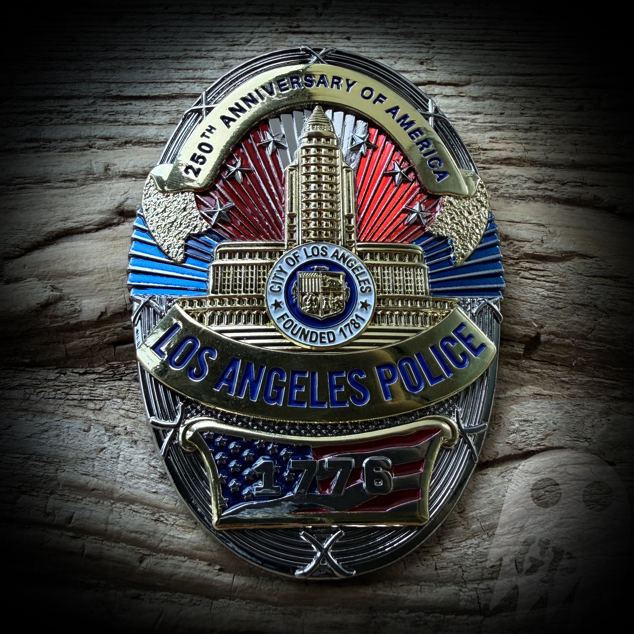 BADGE 250th America - Los Angeles Police 250th Anniversary of America Badge