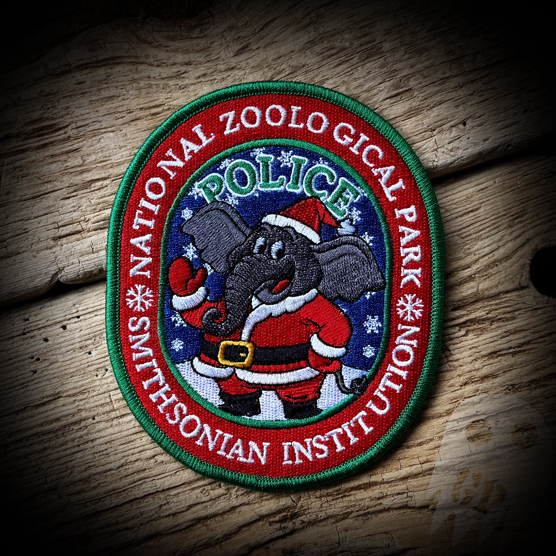 2025 Christmas - Smithsonian National Zoo Police 2025 Christmas Patch